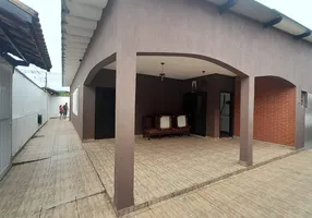 Foto 1 de Casa com 3 Quartos à venda, 120m² em Suarão, Itanhaém