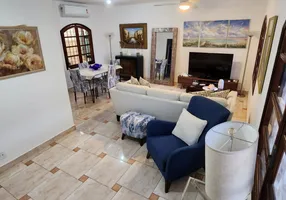 Foto 1 de Casa com 3 Quartos à venda, 186m² em Parque Balneario Oasis , Peruíbe