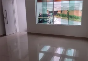 Foto 1 de Sobrado com 2 Quartos à venda, 140m² em Vila Pires, Santo André