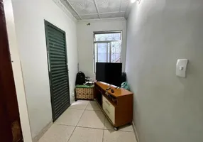 Foto 1 de Casa com 2 Quartos à venda, 140m² em Barbalho, Salvador