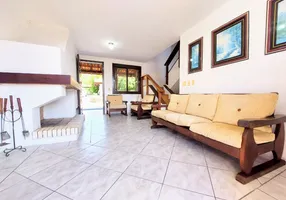 Foto 1 de Casa com 3 Quartos à venda, 200m² em Ponta Grossa, Porto Alegre