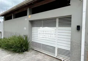 Foto 1 de Casa com 2 Quartos à venda, 120m² em Vila Lemos, Campinas