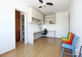 Foto 1 de Apartamento com 1 Quarto à venda, 42m² em Petrópolis, Porto Alegre