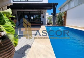 Foto 1 de Casa de Condomínio com 3 Quartos à venda, 215m² em Cachoeira do Bom Jesus, Florianópolis