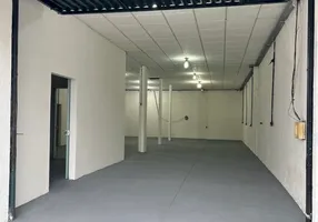 Foto 1 de Galpão/Depósito/Armazém para alugar, 200m² em São Vicente, Itajaí