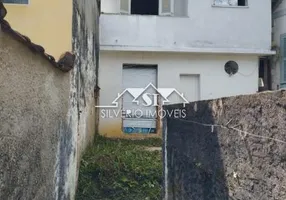 Foto 1 de Casa com 2 Quartos à venda, 60m² em Mosela, Petrópolis