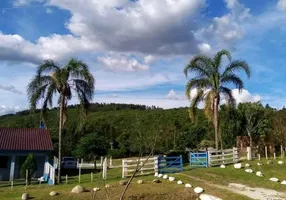 Foto 1 de Fazenda/Sítio com 3 Quartos à venda, 20000m² em Centro, Caçapava do Sul