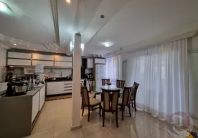 Foto 1 de Casa com 3 Quartos à venda, 222m² em Capoeiras, Florianópolis