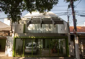Foto 1 de Casa com 4 Quartos para venda ou aluguel, 200m² em Moema, São Paulo
