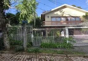Foto 1 de Casa com 5 Quartos à venda, 430m² em Jardim Isabel, Porto Alegre