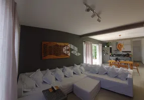 Foto 1 de Casa de Condomínio com 3 Quartos à venda, 330m² em Araçatuba, Imbituba