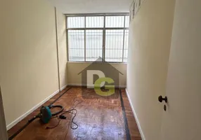 Foto 1 de Apartamento com 3 Quartos para alugar, 100m² em São Francisco, Niterói