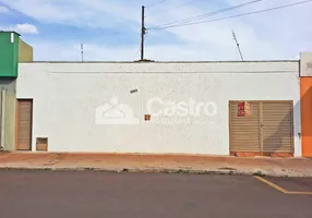 Foto 1 de Casa com 2 Quartos para alugar, 82m² em Centro, Sertãozinho