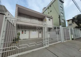 Foto 1 de Casa com 4 Quartos à venda, 279m² em Jardim São Pedro, Porto Alegre