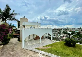 Foto 1 de Casa com 4 Quartos à venda, 500m² em Panazzolo, Caxias do Sul