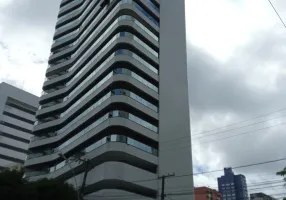 Foto 1 de Apartamento com 4 Quartos à venda, 250m² em Umarizal, Belém