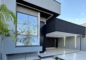 Foto 1 de Casa com 3 Quartos à venda, 250m² em Santa Mônica, Feira de Santana