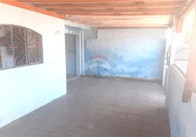 Foto 1 de Casa com 2 Quartos para alugar, 83m² em Castelo, Santos
