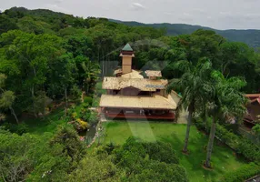 Foto 1 de Casa com 3 Quartos à venda, 400m² em Centro, Mairiporã
