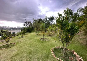 Foto 1 de Lote/Terreno à venda, 1060m² em Vale dos Cristais, Nova Lima