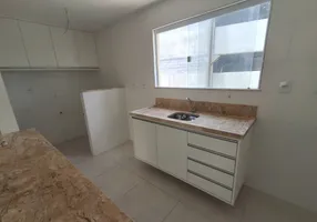 Foto 1 de Apartamento com 3 Quartos para alugar, 100m² em Buraquinho, Lauro de Freitas