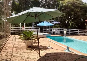 Foto 1 de Fazenda/Sítio com 1 Quarto à venda, 100m² em Area Rural de Divinopolis, Divinópolis