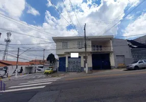 Foto 1 de Imóvel Comercial com 3 Quartos para alugar, 200m² em Piqueri, São Paulo
