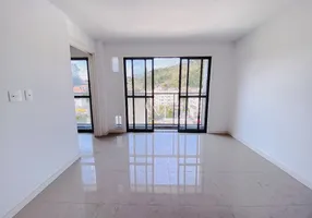 Foto 1 de Apartamento com 1 Quarto à venda, 46m² em Taumaturgo, Teresópolis