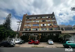 Foto 1 de Ponto Comercial para alugar, 52m² em Navegantes, Porto Alegre