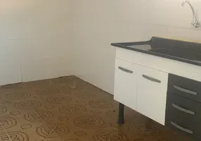 Foto 1 de Casa com 1 Quarto para alugar, 50m² em Vila Serralheiro, São Paulo