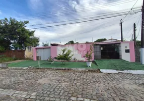 Foto 1 de Casa com 3 Quartos à venda, 305m² em Lagoa Nova, Natal