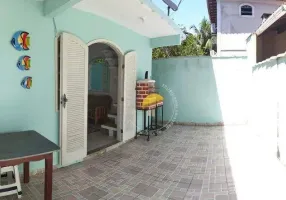 Foto 1 de Casa com 4 Quartos à venda, 120m² em Peró, Cabo Frio