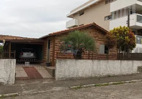 Foto 1 de Casa com 3 Quartos à venda, 360m² em Vila Nova Alvorada, Imbituba