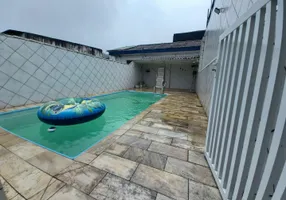 Foto 1 de Sobrado com 3 Quartos à venda, 196m² em Vila Matias, Santos