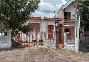Foto 1 de Casa com 2 Quartos à venda, 128m² em Medianeira, Porto Alegre