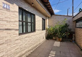 Foto 1 de Casa com 2 Quartos à venda, 64m² em Cidade Náutica, São Vicente
