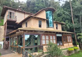 Foto 1 de Sobrado com 3 Quartos à venda, 382m² em Serra da Cantareira, Mairiporã