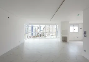 Foto 1 de Apartamento com 3 Quartos à venda, 120m² em Centro, Balneário Camboriú