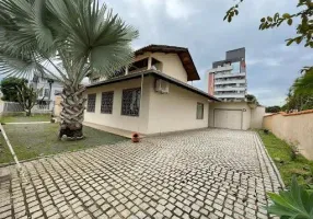 Foto 1 de Casa com 3 Quartos à venda, 155m² em Anita Garibaldi, Joinville