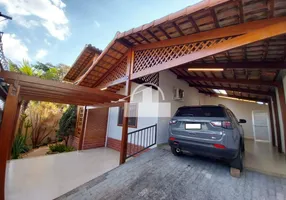 Foto 1 de Casa com 3 Quartos à venda, 201m² em Iporanga, Sete Lagoas