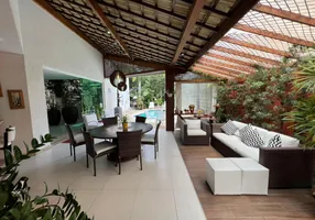 Foto 1 de Casa de Condomínio com 6 Quartos à venda, 470m² em Paralela, Salvador