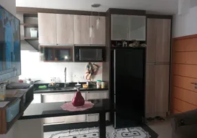 Foto 1 de Apartamento com 3 Quartos à venda, 55m² em Vargem Grande, Pinhais