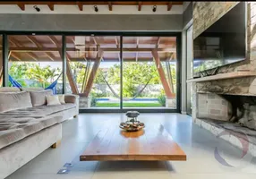 Foto 1 de Casa de Condomínio com 4 Quartos à venda, 322m² em Morro das Pedras, Florianópolis