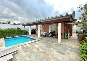 Foto 1 de Casa com 5 Quartos à venda, 179m² em Enseada, Guarujá