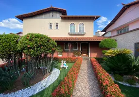 Foto 1 de Casa com 4 Quartos à venda, 170m² em Planalto, Belo Horizonte