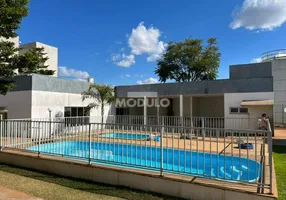 Foto 1 de Apartamento com 2 Quartos à venda, 52m² em Shopping Park, Uberlândia