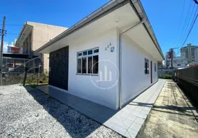 Foto 1 de Casa com 3 Quartos à venda, 114m² em Kobrasol, São José