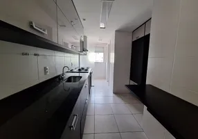 Foto 1 de Apartamento com 3 Quartos à venda, 110m² em Cavaleiros, Macaé