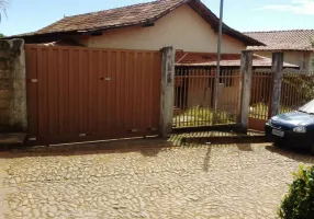 Foto 1 de Casa com 3 Quartos à venda, 220m² em Mocambeiro, Matozinhos