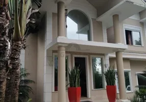 Foto 1 de Casa com 4 Quartos à venda, 376m² em Costa E Silva, Joinville